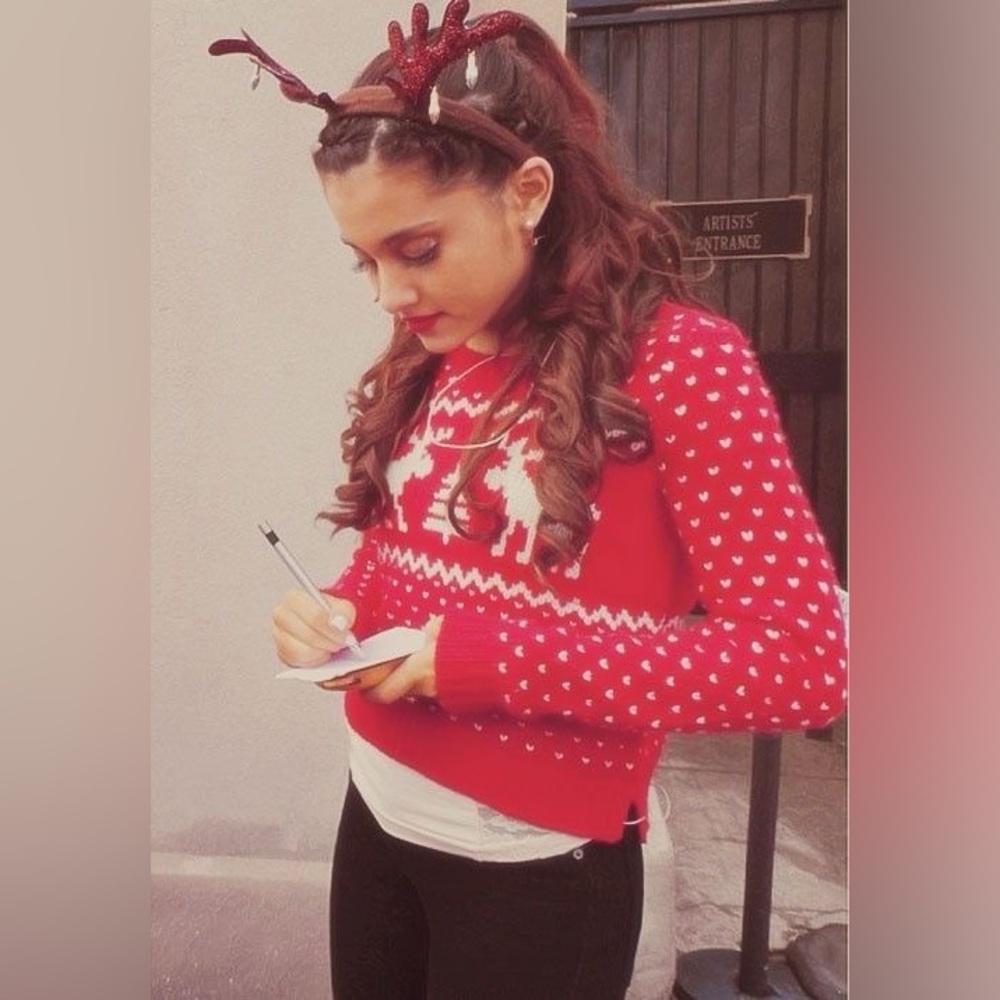 As Seen On Ariana Grande, Pink Christmas Sweater - Picture 5 of 5